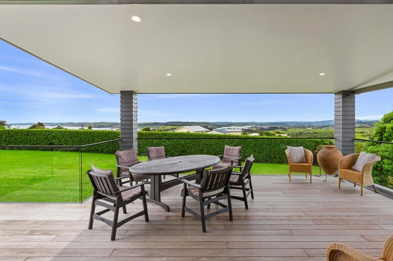 Coastal Paradise Raglan Exterior photo